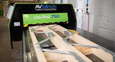 Maszyny do wiązarów i legarów